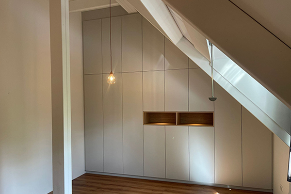 Kledingkast design 24