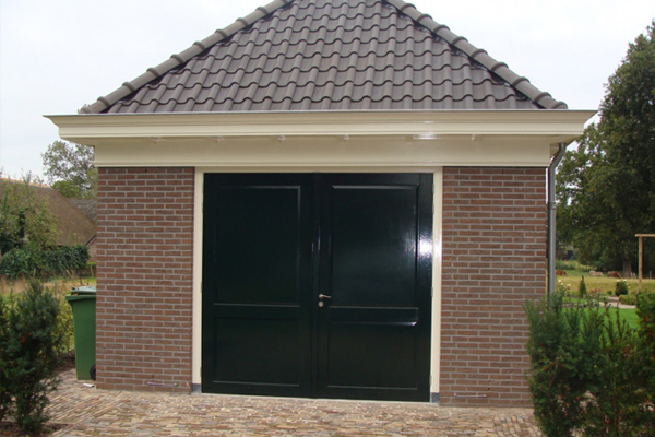 Houten garagedeur Weekamp